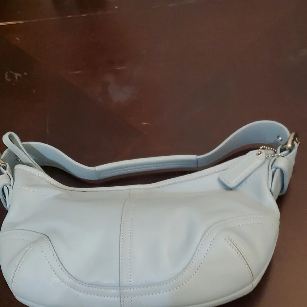 ONE DAY SALE GuC COACH Elegant Sky Blue Hobo Bag - Picture 4 of 8